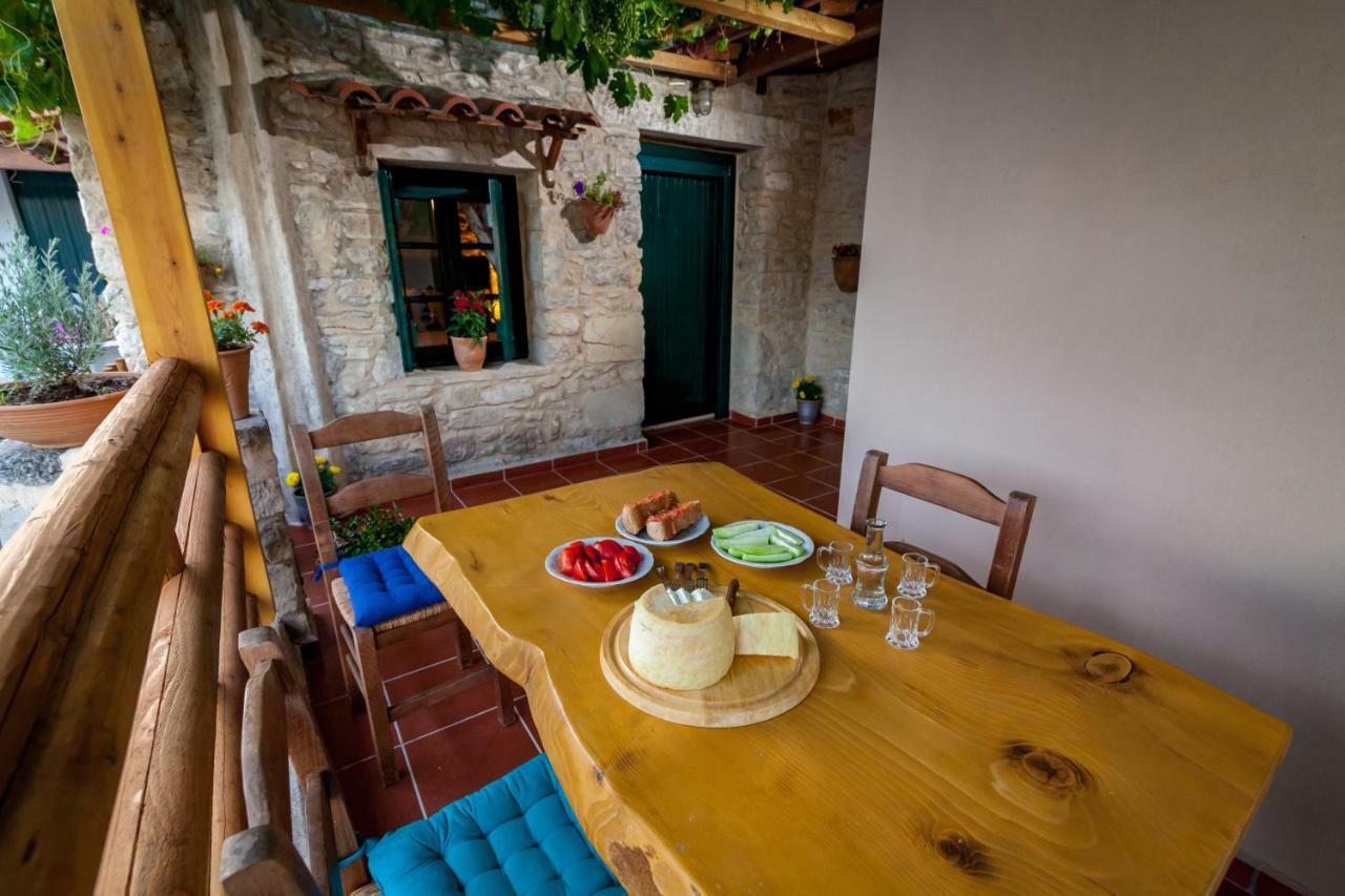Aristidis'S Plouti Moires Guest House Luaran gambar